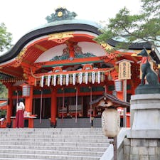 早朝の伏見稲荷大社