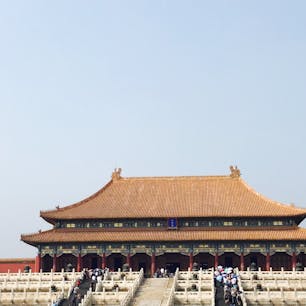 故宮　　北京市

紫禁城。ラストエンペラーの世界観に圧倒される
けどなぜか館内にスタバがあったりするよ🤭
中国旅行いよいよ本格的に解禁になりましたね。嬉しいな。