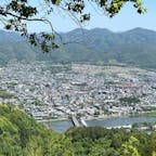 嵐山

京都の嵐山って山があると知りまして、
登ってみました♪
途中、上から渡月橋が見れました。
天気が良かったので景色もいいし最高でした。
2024.5.18
