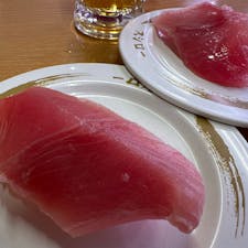 只今、スシロー創業祭をやっています！倍の大きさのマグロ1カン100円！
10カン食べても1000円です。
お寿司好きな方はぜひ！！

#スシロー
#スシロー創業祭
#寿司
#sushi