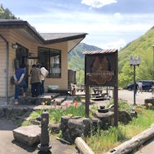 下呂温泉に近い南飛騨にある「マウンテンライフ飛騨」。
森林浴＆アドベンチャーをやっている。
各アクティビティーの待ち合わせになる事務所内は、子供がワクワクするような仕掛けがいっぱいあるし、トイレも面白い。
https://www.mt-life-hida.com/