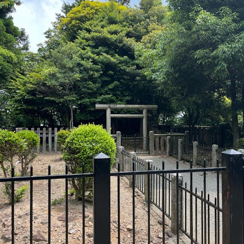 大津皇子二上山墓