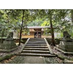 當麻山口神社

二上山を無事に下山させてもらえたので。
お詣りさせて頂きました。
木々に囲まれて静寂に包まれたいい神社でした。
2024.6.2