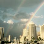 ハワイ着いた日に、初めて見たダブルレインボー🌈スゴイ綺麗でした。