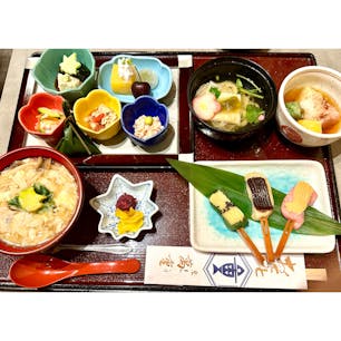 萬重小庵
京都ポルタダイニング西側
織姫　ゆば丼など京ゆばと京生麩づくしで2500円、お手頃価格でした。