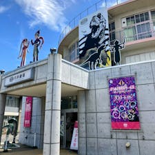 鳥取　倉吉
演劇劇場くらよしフィギュアミュージアム

旧明倫小学校の日本最古の
円形校舎をリノベーション
真ん中の螺旋階段が素敵