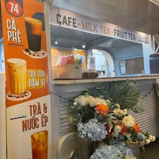 BANH MI 74 ホーチミン
ここのバインミーはめちゃくちゃ美味しい。エッグマヨネーズバインミーを食べました。因みに半分こ。パンも味も最高でした。この味が家の近くにあったら、毎週通います。
そして、カフェバクシウが気に入って、別日に持ち帰りもしました。