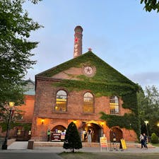 サッポロビール園

ジンギスカン美味しかった〜♡
獣臭全くなし。ラムロースは肉厚で柔らかくてオススメ⭐︎
やっぱりサッポロファイブスターが美味しかったな🍺