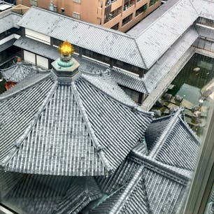 京都
六角堂

上から見ると
本当に六角でした
珍しい