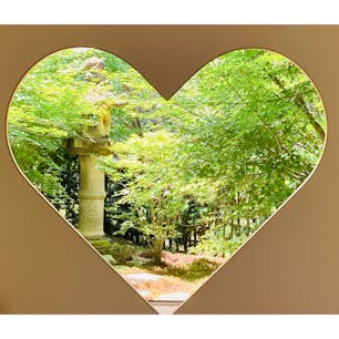 京都　正寿院

ハートの猪の目窓