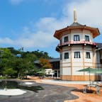 松島の中心部にたつ松島離宮は、カフェやレストラン、ショップなどが入る複合施設。

中庭には庭園、屋上展望台からは、松島湾をみながらBBQも楽しめます。

#松島 #松島離宮 #宮城県