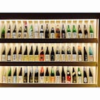 【自家源泉の宿　原瀧】in福島県東山温泉

旅館の横が川で温泉の露天風呂からは川が見られました✨
朝に入った露天風呂が最高で川の水の音や鳥の声が聞こえてきてとってもリラックスできました✨
夕食も朝食もとっても美味しくお酒が飲める方にはお酒の種類が豊富でしたのでオススメです✨

ただ横が川なので就寝中に川の音が少し気になりました💦　
ですが総合的にとてもよかったです✨

2023.3