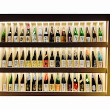 【自家源泉の宿　原瀧】in福島県東山温泉

旅館の横が川で温泉の露天風呂からは川が見られました✨
朝に入った露天風呂が最高で川の水の音や鳥の声が聞こえてきてとってもリラックスできました✨
夕食も朝食もとっても美味しくお酒が飲める方にはお酒の種類が豊富でしたのでオススメです✨

ただ横が川なので就寝中に川の音が少し気になりました💦　
ですが総合的にとてもよかったです✨

2023.3