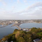 神奈川・江ノ島にある「サムエル・コッキング宴」。
シーキャンドルから絶景を楽しめるほか、園内には季節の花が見れるスポットやカフェもあり、散策を楽しめますよ♪

#神奈川 #江ノ島 #サムエルコッキング苑 #シーキャンドル #絶景