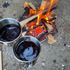 自然人村キャンプ🏕️🌱🩶友人4人組でやりました！早朝5時のコーヒーは美味しすぎた、、、☕️去年の11月の紅葉シーズンにやりました〜！