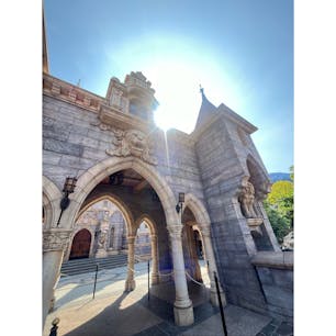 東京ディズニーランド🏰🐭👑💓

3ヶ月ぶり舞浜～❣️
前回はバケーションパッケージでミラコスタに宿泊しましたが、今回は無課金💰

ガラガラディズニーでマジカルミュージックワールドもクラブマウスビートも当選し、ドナデジは10分で会えるという♡

8時間で12アトラクション(パス系アトラクションは全部乗れた！)、2グリーティング、2つショーも観れました😊

こんなに上手いこと回れたの初めて～🤗