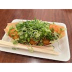 わなか千日前本店

わなかのたこ焼き🐙
今回はまた違う店舗へ⸜(*ˊᗜˋ*)⸝

店舗によって、人によって焼き加減が違うのがたこ焼き🐙

わなかはどの店舗でも美味しいですよ♡
(多少焼き加減に差があるような気はします。素人なので詳しいことは分かりません。)

#大阪#大阪グルメ#大阪たこ焼き