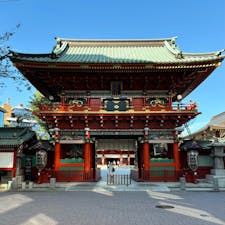 久しぶりに神田明神にお詣り

暑さ厳しい日で軒先から出てるミストの心遣いが嬉しい☺️敷地内にカフェが出来ていました。

#東京