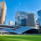 大阪
グラングリーン大阪
ロートハートスクエアうめきた
PLAT UMEKITA

波打った大屋根が素敵

SANAA設計