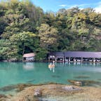 20241009
佐渡　矢島・経島

たらい舟は狭く入りくんだ岩礁が多い小木海岸で
ワカメやアワビ、サザエなどをとるために考案されたそうです

佐渡には、たらい舟に乗れる場所がいくつかありますが
こちらの風景が気に入って矢島・経島へ
見てるだけ〜でしたが海の色と風の気持ちよさといい感じ