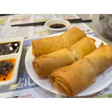 一點心 (太子)

太子駅から徒歩数分のお店🦐
前に台湾に行った時に海老蒸し餃子の美味しさに気がつき、今回は海老蒸し餃子と春巻きと焼売をオーダー🥟

海老蒸し餃子も美味しかったけど、それ以上に春巻きと焼売が美味しすぎた😋

お腹の調子が良ければ、まだ食べたかった程。ほんとに美味しかった😋

香港行ったら絶対行った方がいい🇭🇰

#香港#香港グルメ