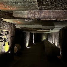 2024/8/21  サンテミリオン
カーブ？ライト以外昔のままって言ってたけど、
カビすごすぎて過敏性肺炎なってる人いると思う。
#ボルドー  #Bordeaux
#フランス  #France