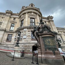 2024/8/14  Charles Garnier外観
チャールズかと思いきや、
シャルル・ガルニエなんやって。
常識なくてごめんなさい。
#パリ  #Paris
#フランス  #France