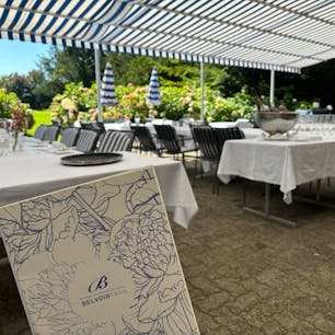 2024/8/10  Belvoirpark ランチ
Zurichって名前のバターきいた
ロスティとマッシュルームと
なんだか現地の魚🐟🍽️
芝生のガーデンもきれい🪴💐💛
#チューリッヒ  #Zurich
#スイス  #Switzerland