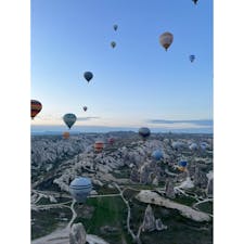 Cappadocia🇹🇷

景色が美しくて涙したのはこれな初めて🥹人生で絶対に行くべき場所。
地球人に生まれて良かった🌍