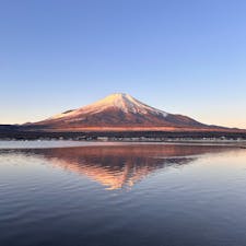 『フェザント山中湖』

お天気に恵まれ、
朝日と富士山のコラボレーション
圧巻すぎた！✨

夜ご飯には甲州のワインを🥂♡

📝1/13〜1/14