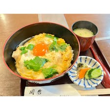 新三浦 天神店

数年前に訪れてから2回目の訪問。
今回は親子丼🐔🐣🍚

1000円のコスパ最強ランチ😋🍴💕
ひとり水炊きランチもあるのでオススメ♡

#福岡#福岡グルメ#天神グルメ
