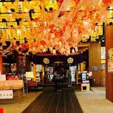 万松寺
突然大須商店街の中に現れたサイケでハイテクなお寺にびっくり。
けどここは織田信長公の由緒正しき菩提寺だそう。