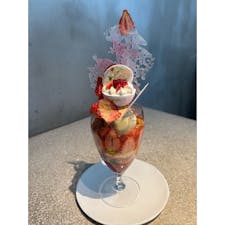 東京都/PÂTISSERIE ASAKO IWAYANAGI

サラダやリゾットの入ったパフェ。
心もお腹も満足出来て、お財布は軽くなりました(^○^)

#puku2'24
#puku2"11
#puku2'24母娘食い倒れ旅
#東京#グルメ