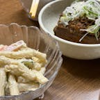忘年会シーズンですね！
新橋で忘年会をしてきました。

なんどき屋
マカロニサラダにカレー粉をかけるとまた、味変！

大衆坂は馬力
ホッピーセットでほろ酔い
外国の人もチラホラ

チェーン店もいいのですが、ちょっとしたレトロな雰囲気の居酒屋もしっぽりとオススメですよ。新橋はそんな居酒屋の密集地帯です。

#忘年会
#新橋
#居酒屋