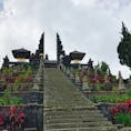 3度目のBali✨
ヒンドゥー教総本山ブサキ寺院
アグン山の噴火でツアーは中止されてるそう…
毎回お世話になってるスサナさんに無理言って連れて来てもらいました！
#Bali