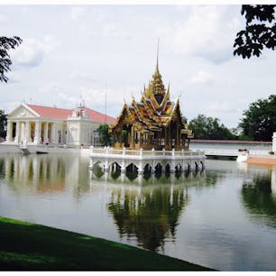 タイ🇹🇭アユタヤ
バンパイン宮殿

広くて美しい庭園を散策することができました。