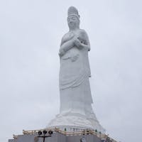 岩手・釜石にある「釜石大観音」。
観音さまの中を見学できたり、希少な岩や絶景も楽しめますよ^ ^

#岩手 #釜石 #釜石大観音 #三陸海岸