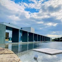 愛知
豊田市美術館
水辺とのつながりが素敵な美術館
谷口吉生さん設計