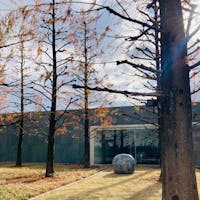 愛知
豊田市美術館
周りにも心落ち着く場所が
あります