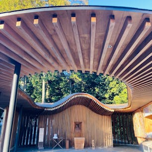 愛知
白山宮　足王社

足腰の神様
サッカー神社とも呼ばれる
素敵な変わった神社