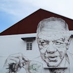 Ipoh / Malaysia

マレーシア第3の街、イポーのノスタルジックなウォールアートやレトロな街並み。クアラルンプールから高速鉄道で2時間半のショートトリップ。のどかで、素敵な街です♪

#ipoh #malaysia #bluemoon