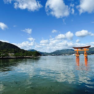 厳島神社。
