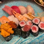すし左衛門
魚の棚にあるお寿司屋さんです
たまのご褒美で通うお店です