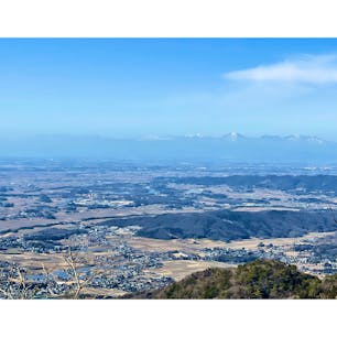 厳かさと神聖さに包まれている「加波山神社」！

加波山頂の尾根道上には、たばこ神社や加波山親宮など、たくさんの神社が鎮座しています。

巨大な岩がごろごろと連なり、大眺望も楽しむことができ、多くのハイカーが訪れるスポットでもあります☺️
