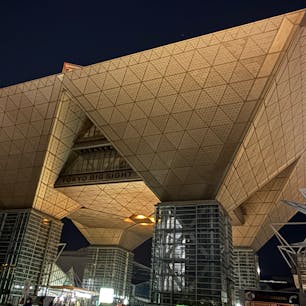 東京ビックサイトで、東京マラソンEXPO 2025が開催中！
今年出走するランナー以外の一般の方も参加できます。
色々なブースがあって試供品なども、無料配布されてました。
東京マラソンを走る前にテンションが上がります。

#東京マラソン
#東京マラソンEXPO2025
#東京ビッグサイト