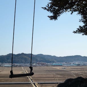 いわき市の回廊美術館。
「いわき万本桜」のスポットです。
250年後の完成を目指し九万九千本の桜を植えるプロジェクトがボランティアの手によって現在も進化中。

#福島県 #いわき市 #回廊美術館