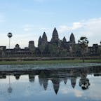 カンボジア：シェムリアップ

アンコールワット✨
遺跡群の中でも存在感バツグン👍
特にサンセットからの遺跡はキレイです💙
