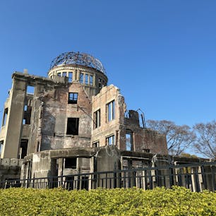 ・戦後80周年〜原爆ドーム
平和な世界がいつまでも続きますように🍀
・広島城
・初めてのお好み焼き(広島焼き)
関西のお好み焼きと違って、アッサリしてる。#お好み焼き　越田
でも、美味しくて好き❤️