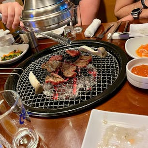 本場の韓国料理(焼肉、プルコギ、ビビンバ)はどれも日本で食べるのと違ったものの、とても美味しかったです。