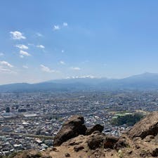 信夫山にいくつかある展望台の一つ「烏ヶ崎展望台」は、信夫山随一の眺望を誇るスポットです。

#福島県 #信夫山 #烏が崎展望台